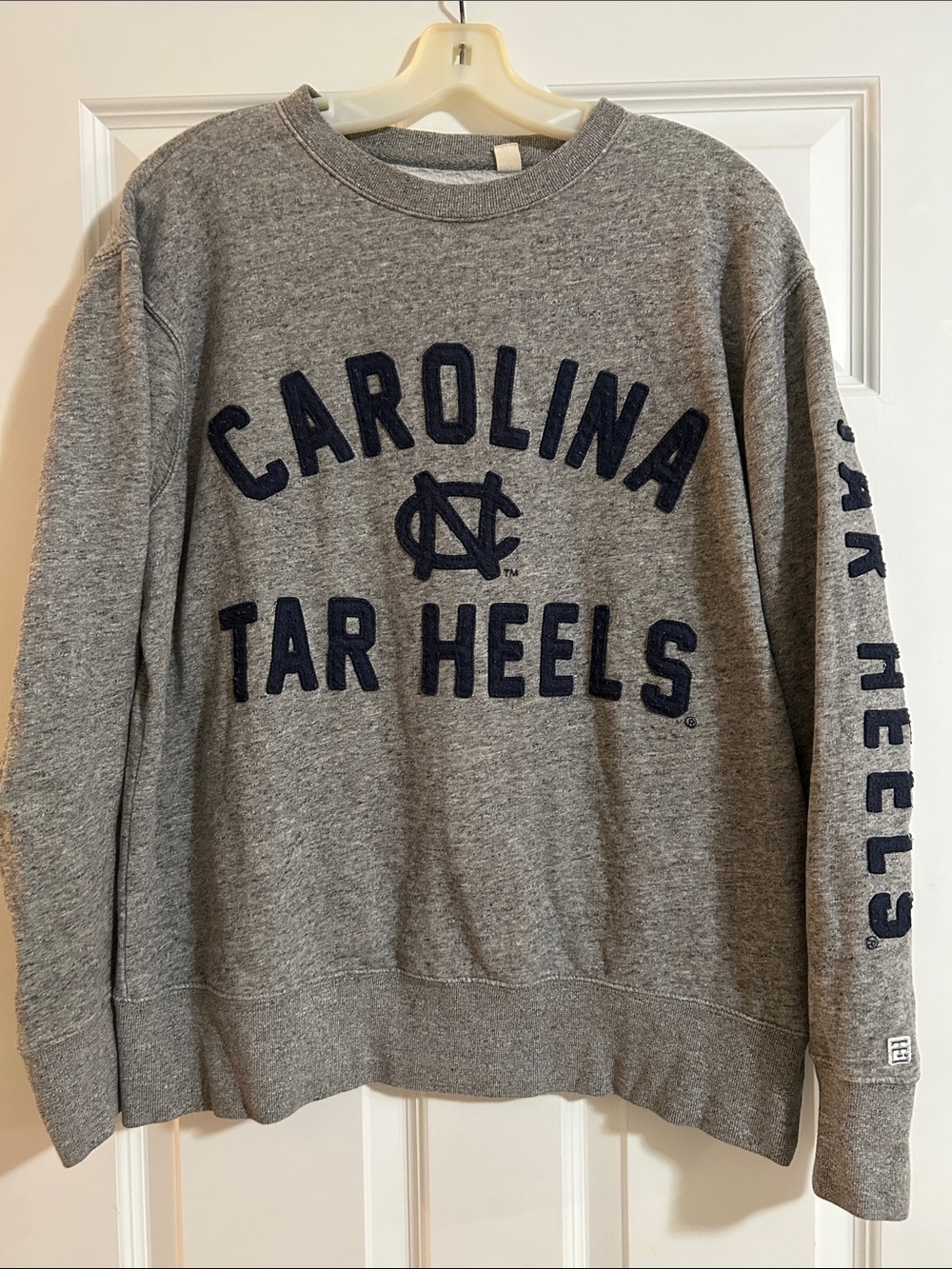 American Eagle Tailgate - UNC sweatshirt